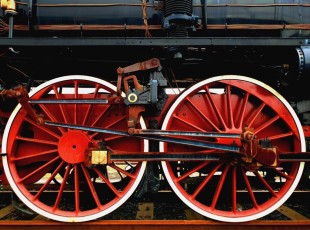 79 Ruote di un treno a vapore