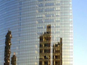 59 Skyscraper Mirroring